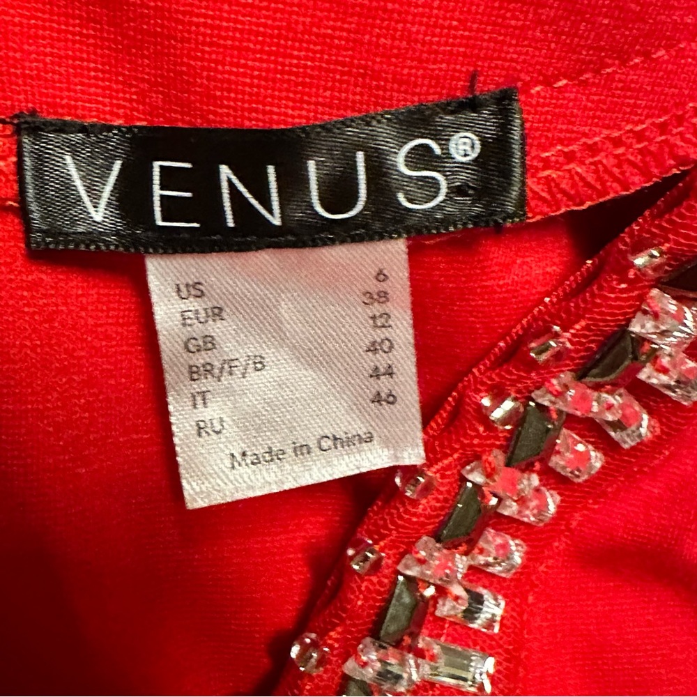VENUS Red Long-Sleeve Beaded V-Neck Dress - Picture 7 of 9